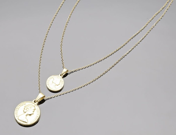 Naszyjnik dwa medaliki