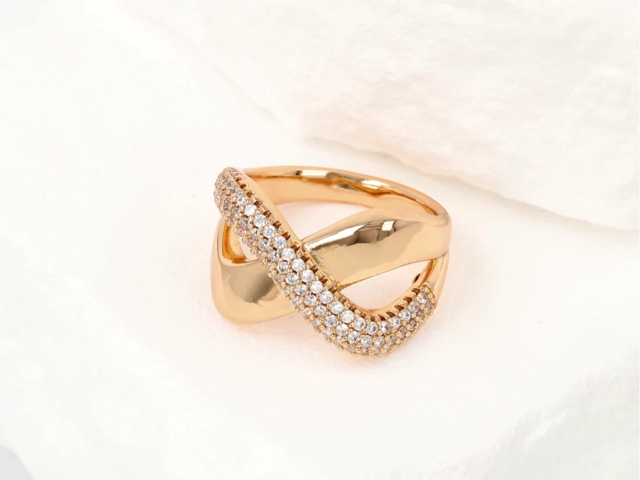 Pierścionek infinity