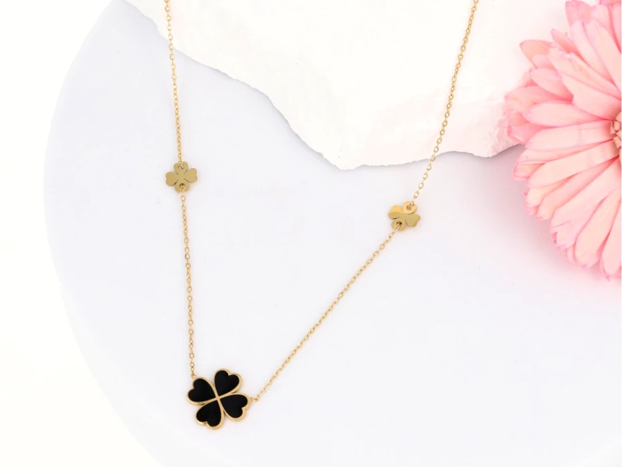 Naszyjnik koniczyny emalia