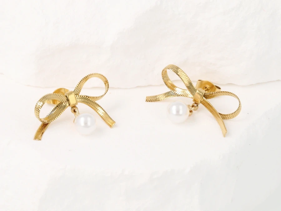 Kolczyki wiązane kokardki