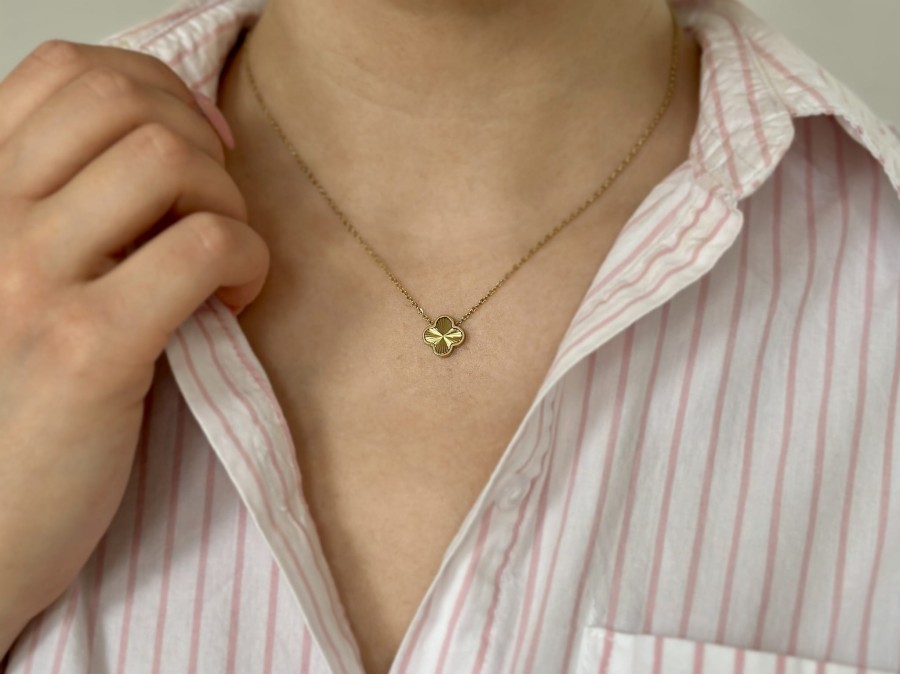 Naszyjnik z koniczyną wzór