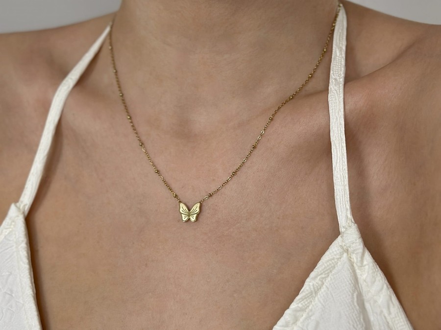 Naszyjnik kulki z motylem