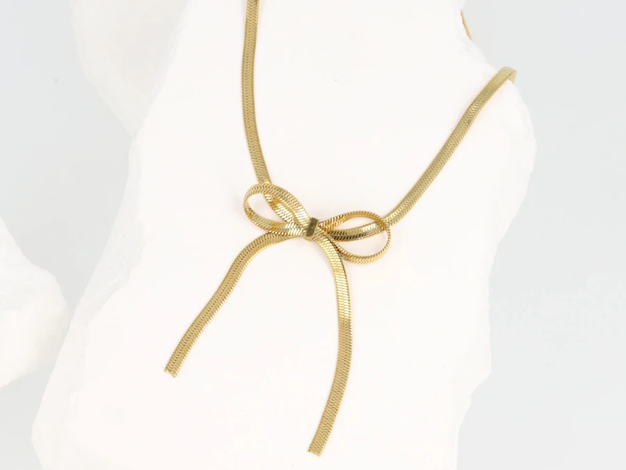 Naszyjnik kokarda żmijka 