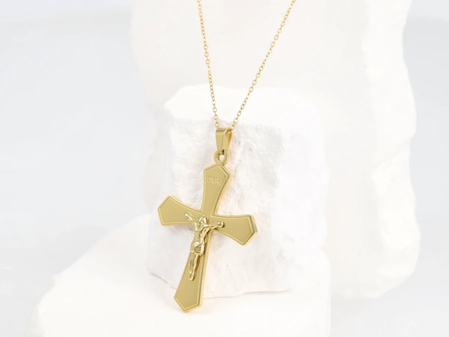 Naszyjnik krzyż napis