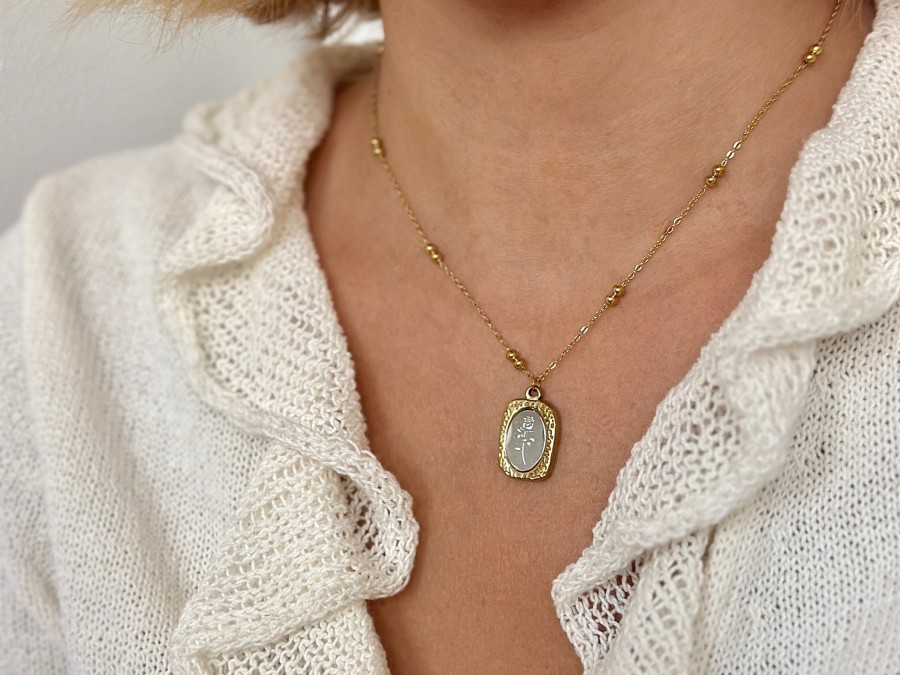 Naszyjnik różyczka