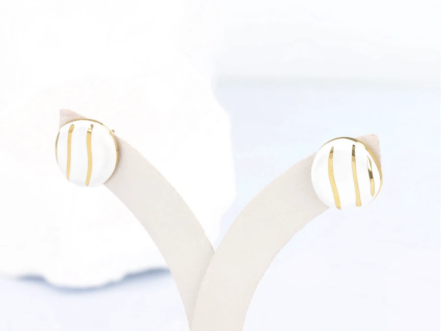 Kolczyki pastylki prążki biały