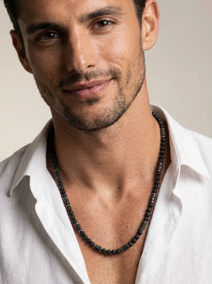 Naszyjnik męski subtelna struktura z lawy wulkanicznej i hematytu