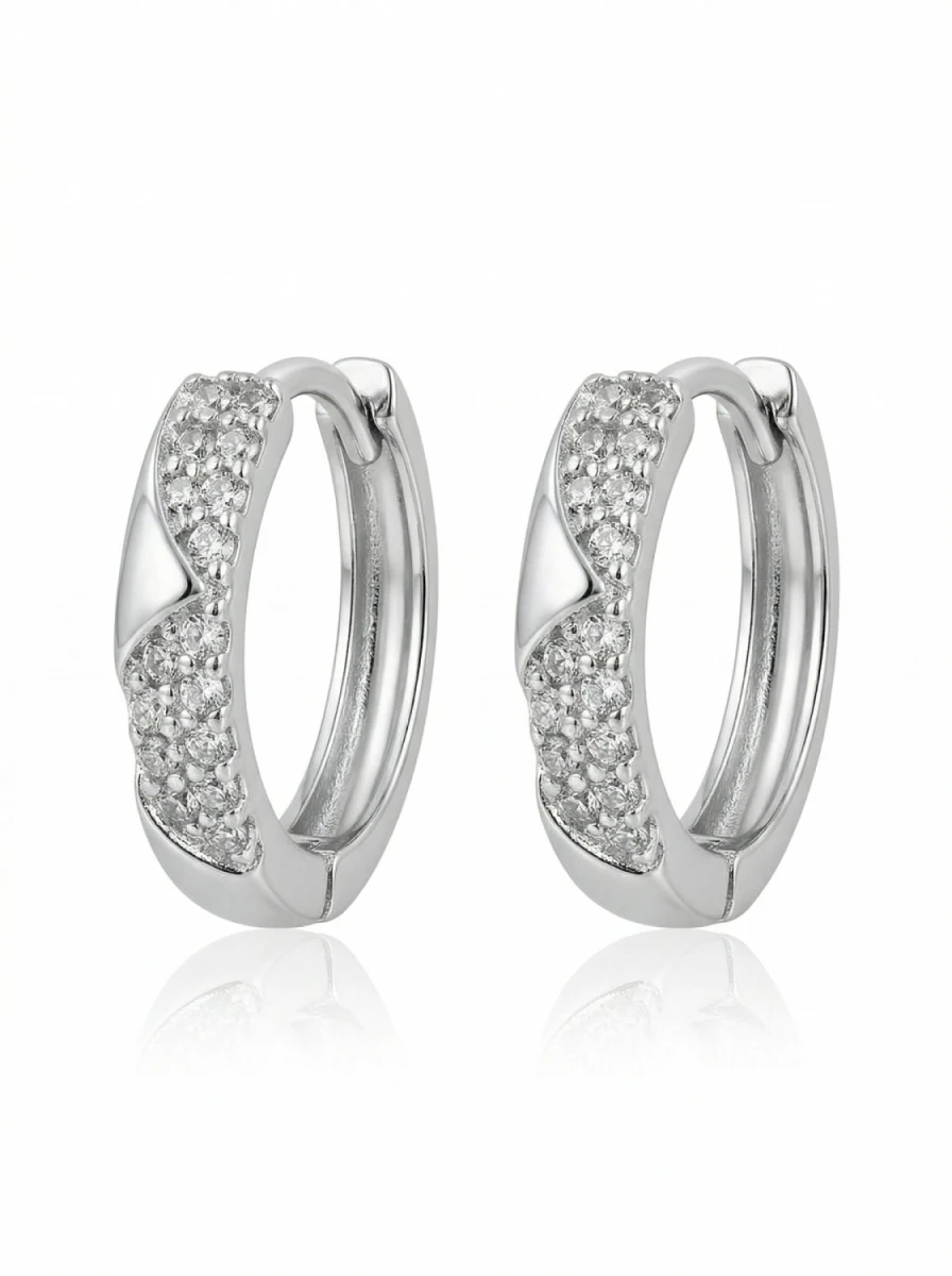 Kolczyki srebrzysta fala świetlistej elegancji