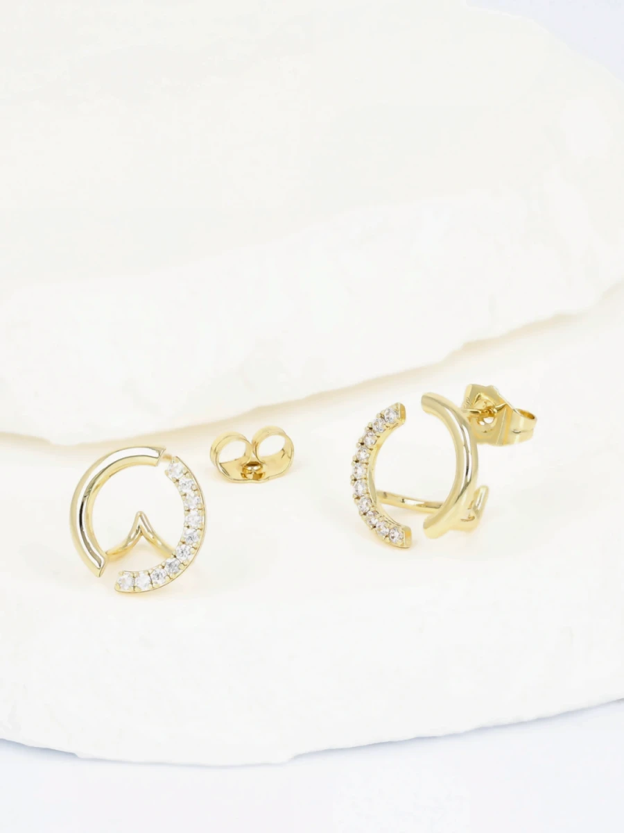 Kolczyki złote półokręgi z cyrkoniami